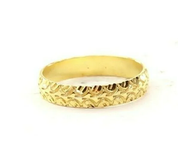 22ct Gold Ring with Diamond Cut Design - Size R2050 Women's Jewelry