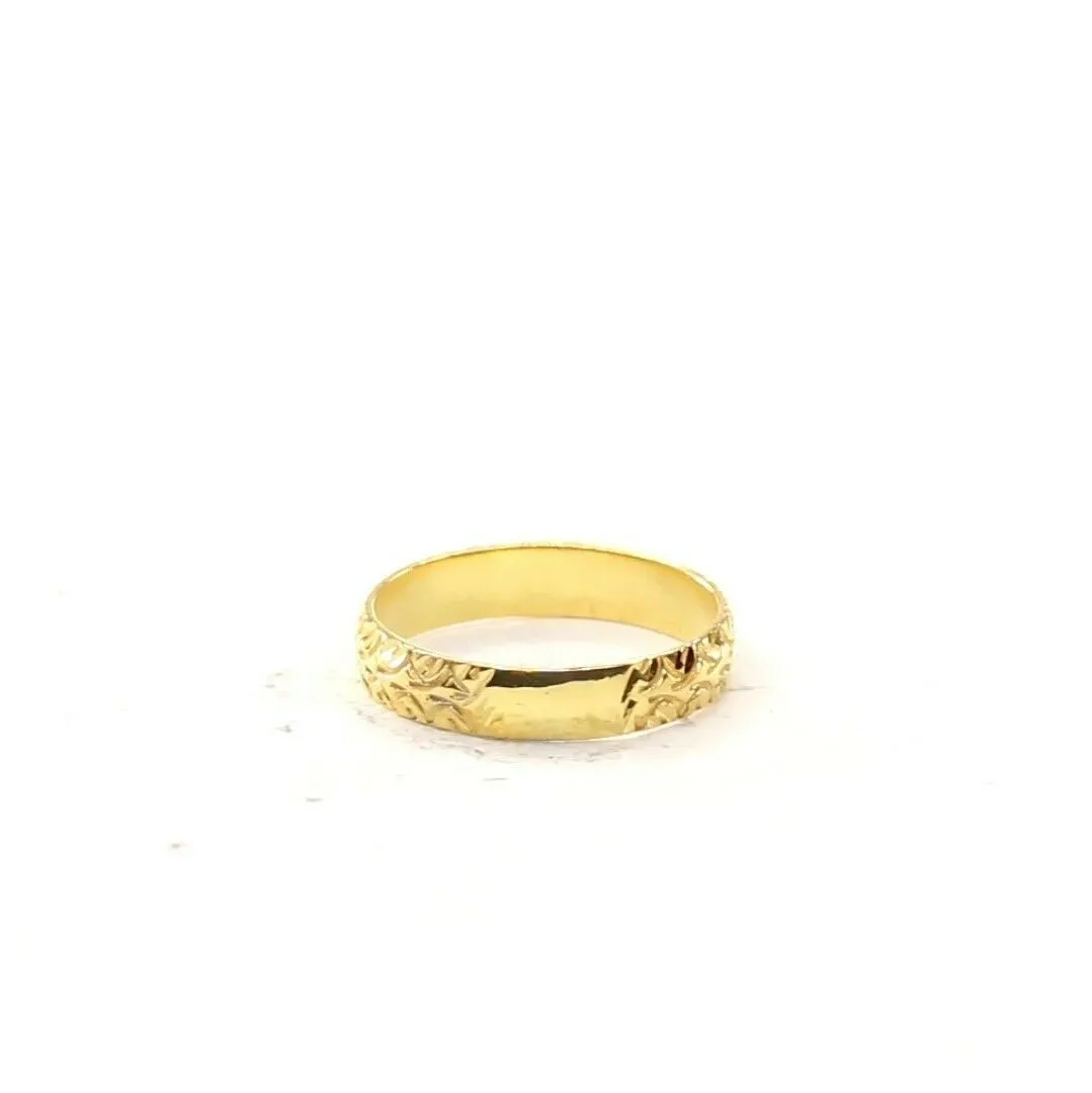 22ct Gold Ring with Diamond Cut Design - Size R2050 Women's Jewelry