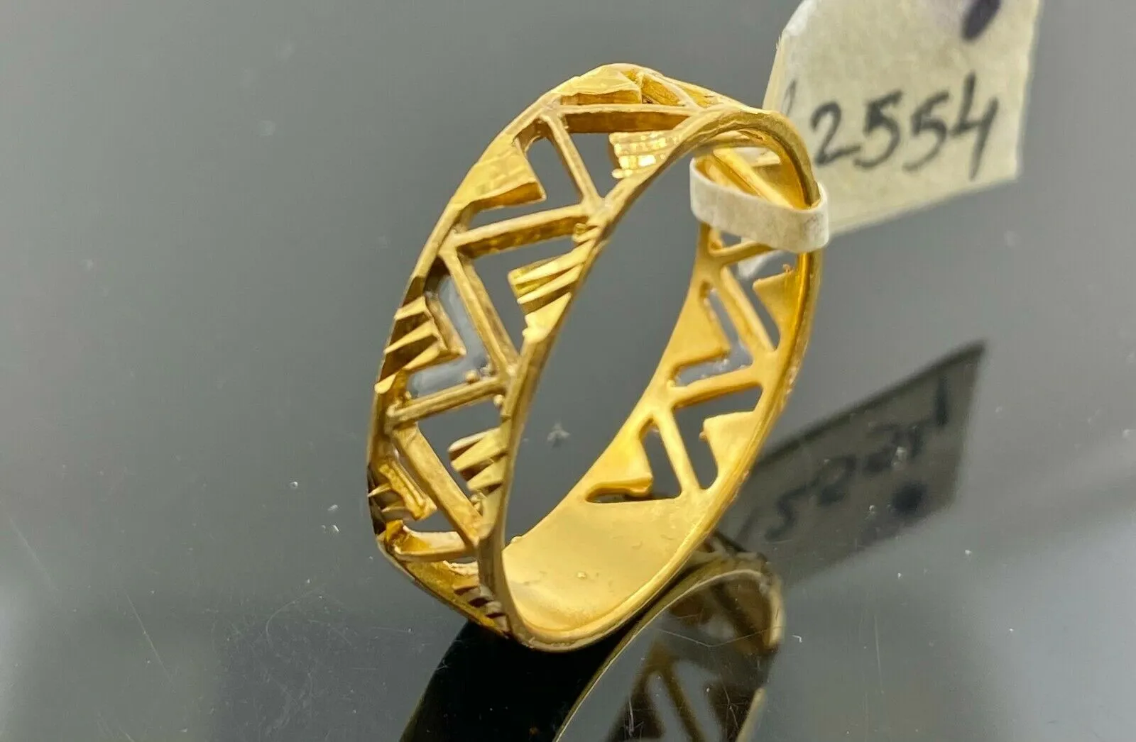 22k Ring Solid Gold ELEGANT Charm Ladies Band SIZE 7.5 RESIZABLE r2554mon