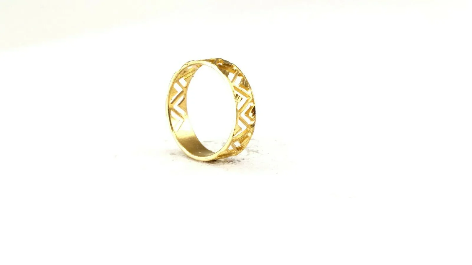 22k Ring Solid Gold ELEGANT Charm Ladies Band SIZE 7.5 RESIZABLE r2554mon