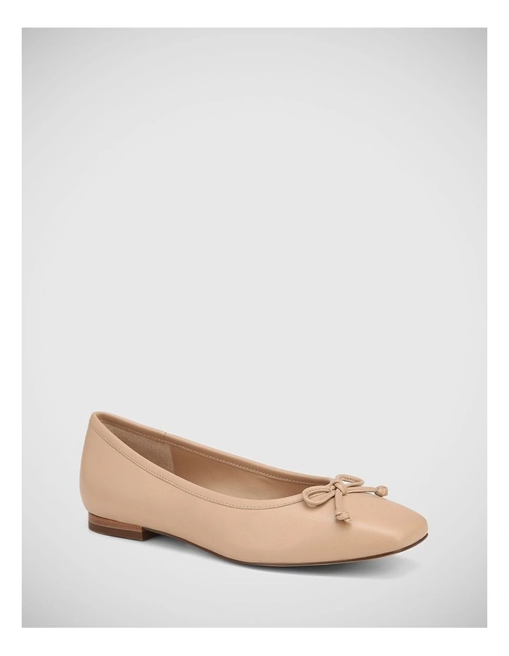 Aleisha Leather Flat in Pink