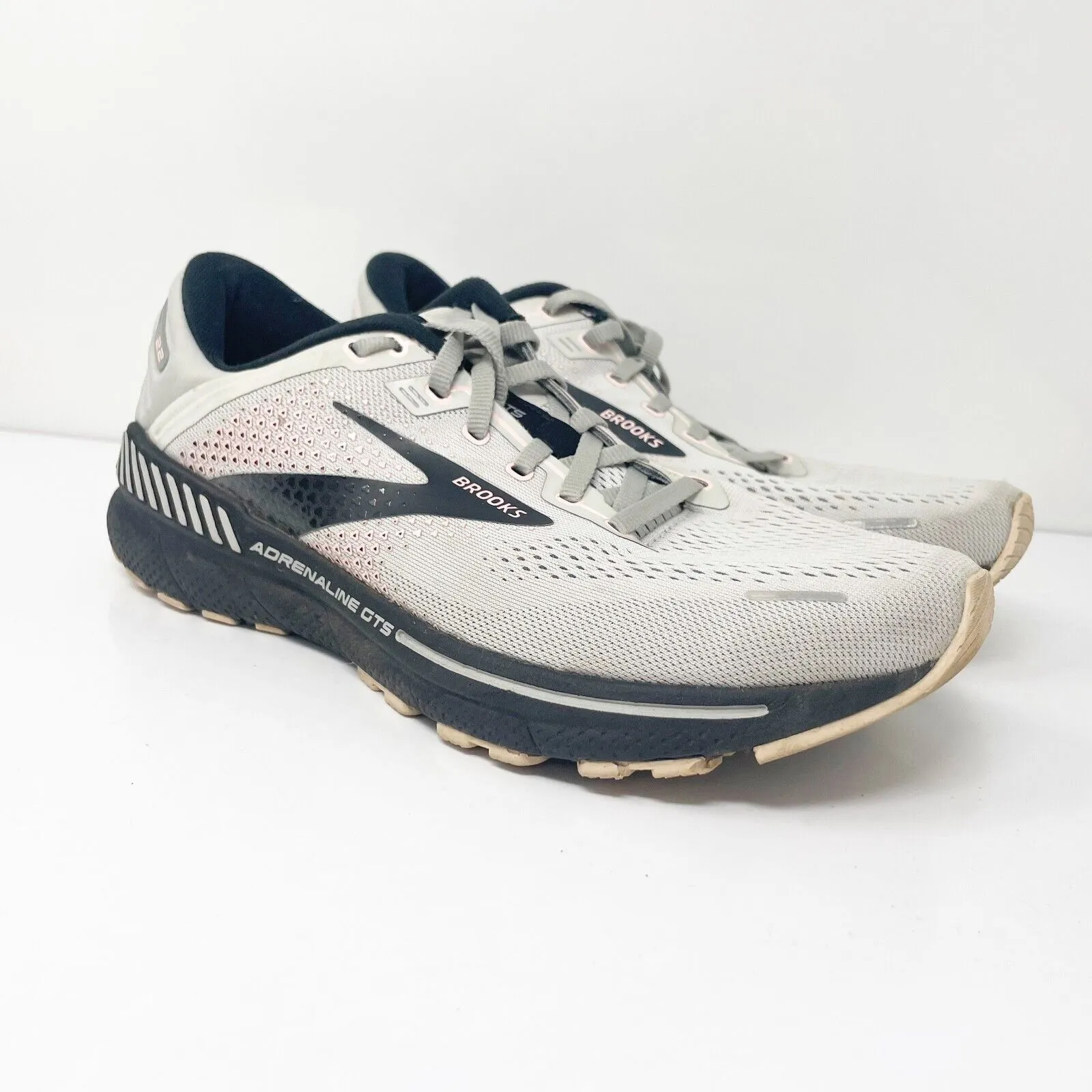 Brooks Womens Adrenaline GTS 22 1203531B035 Gray Running Shoes Sneakers Size 10B