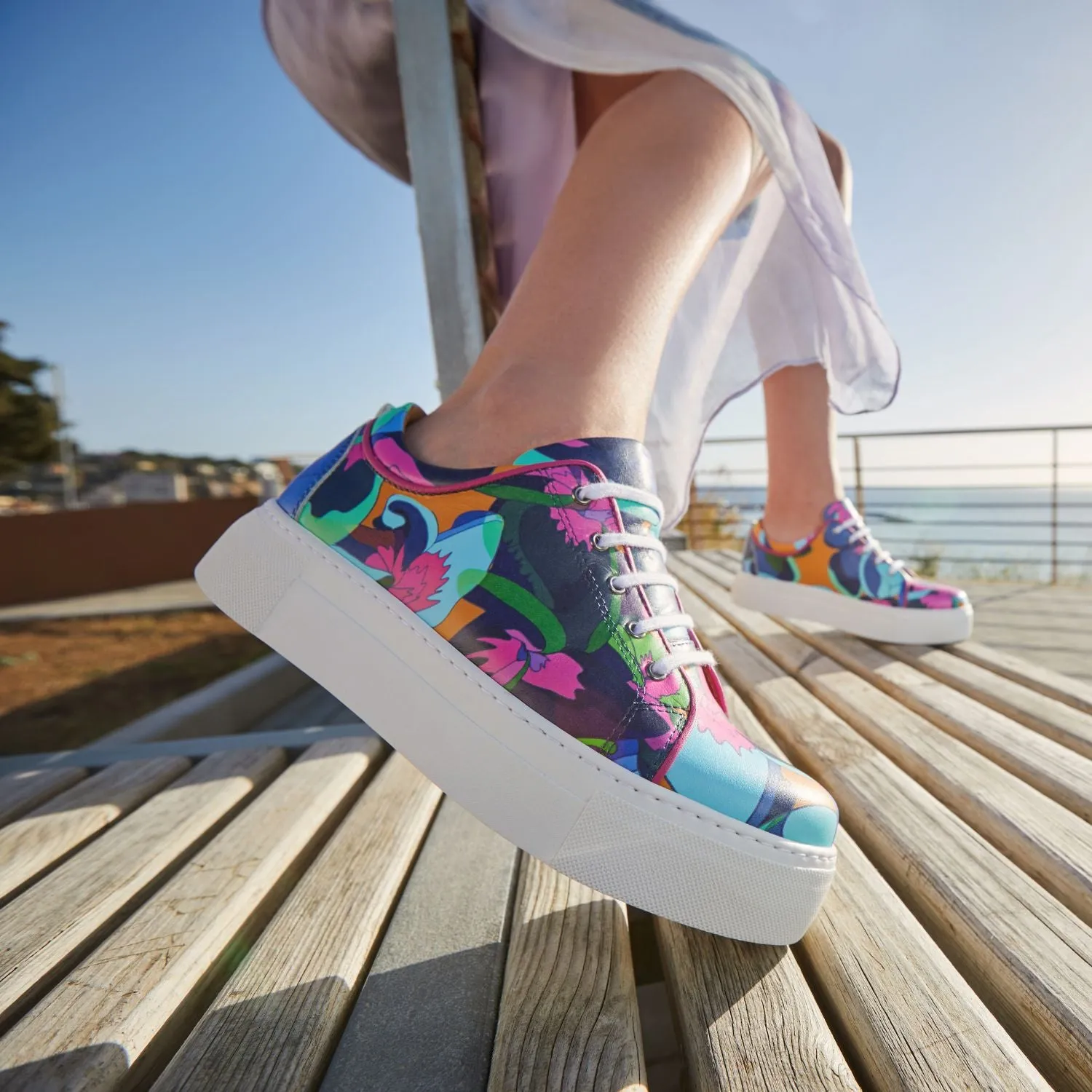 CAMILA DARK FLAMINGO - Women's white sole trainer in colourful Italian leather