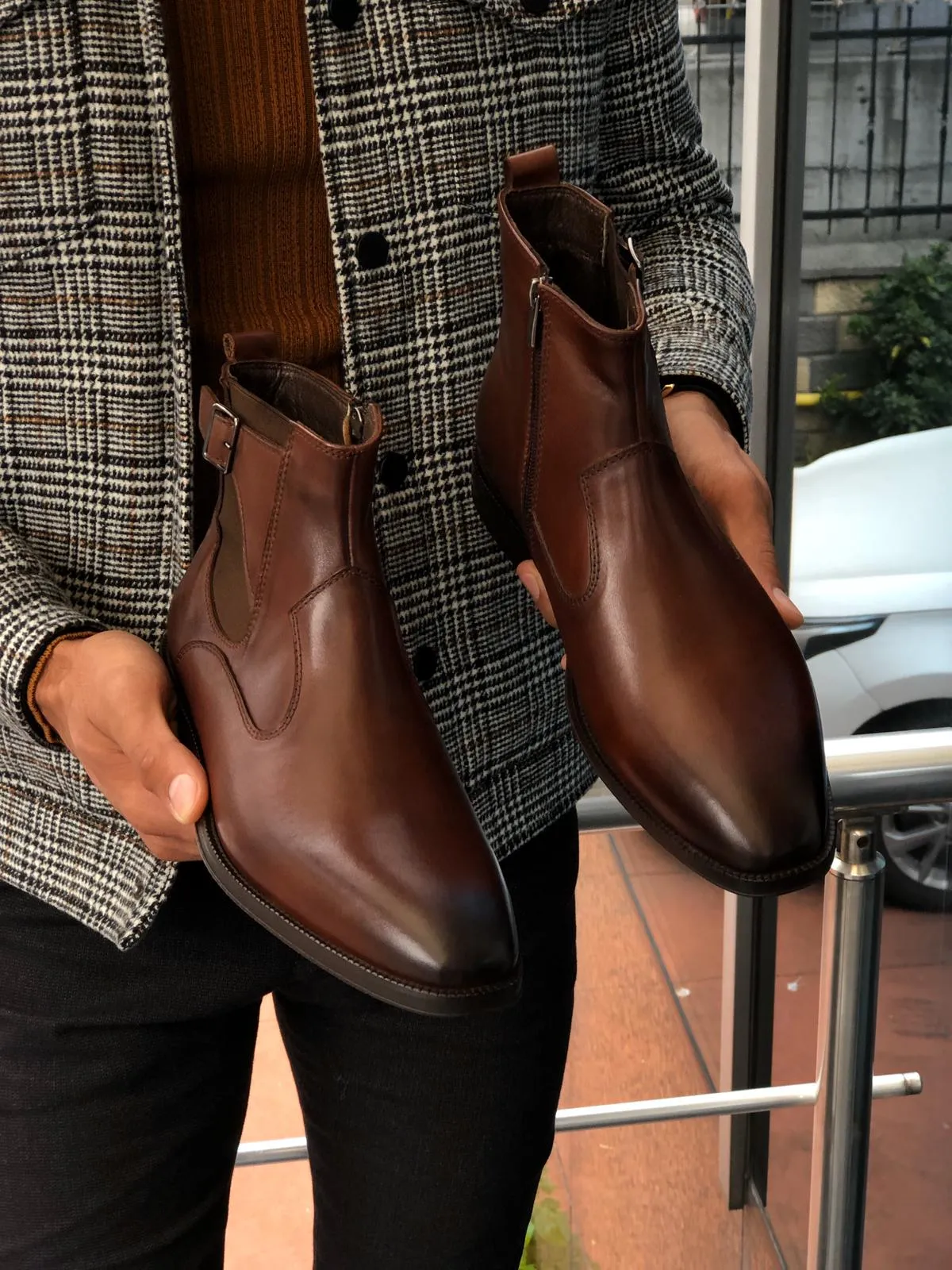 Chelsea Buckle Detail With Classic Leather Boots Brown