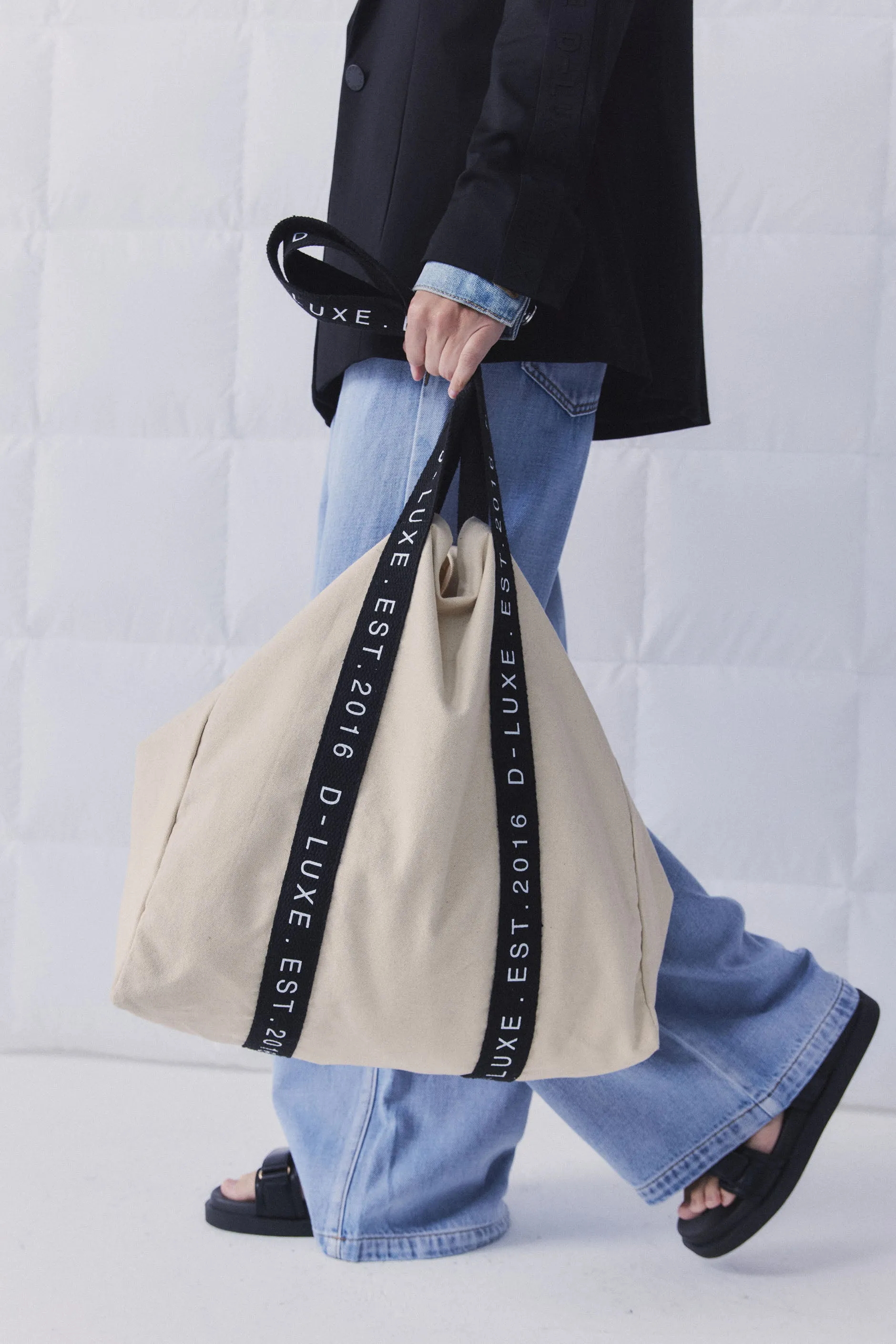 D-Luxe Canvas Tote Bag