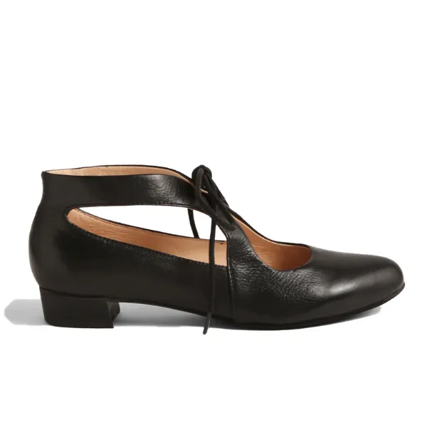 Django & Juliette Ewing Black Women's Shoes