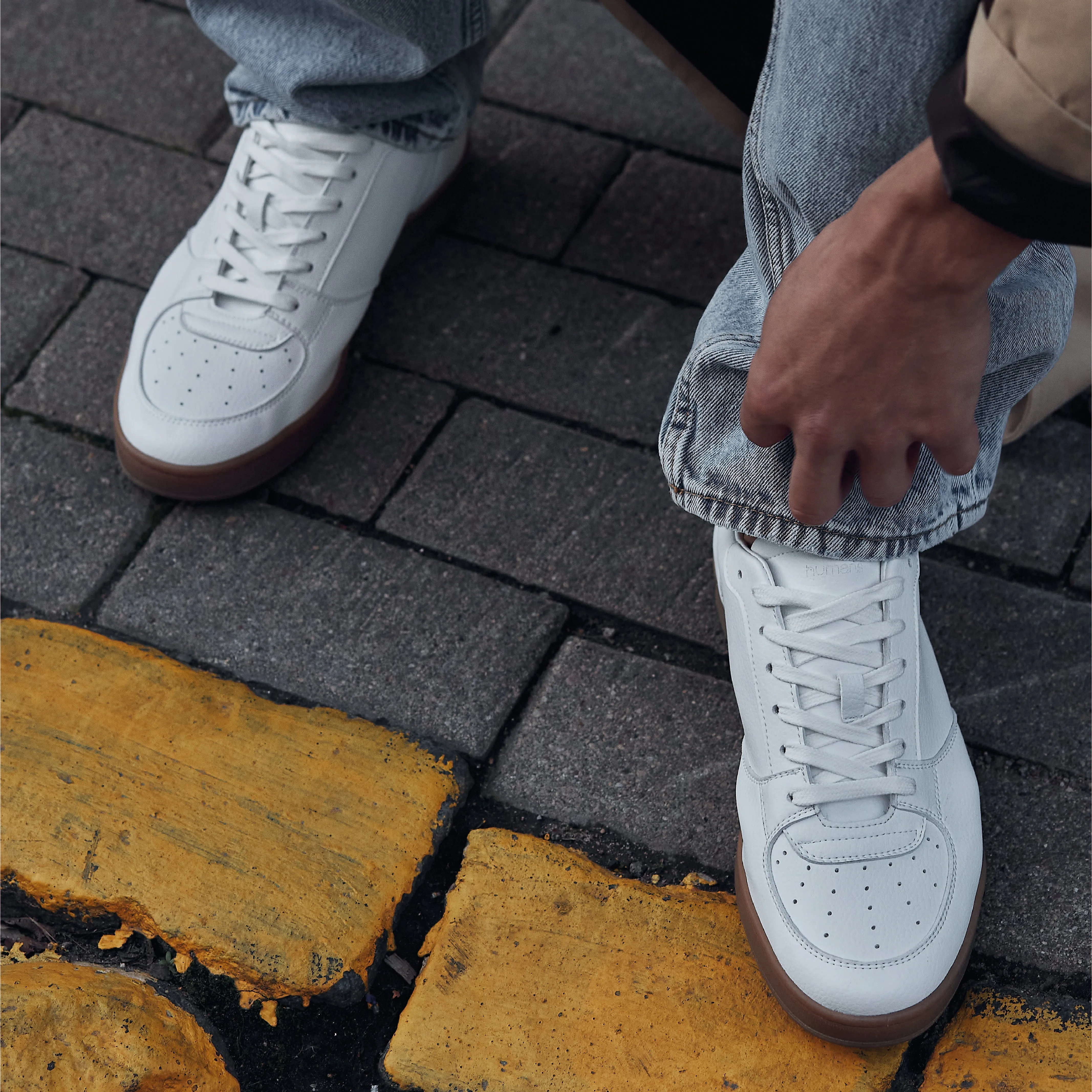 Eden V3 Sustainable Sneaker - White/Black/Gum