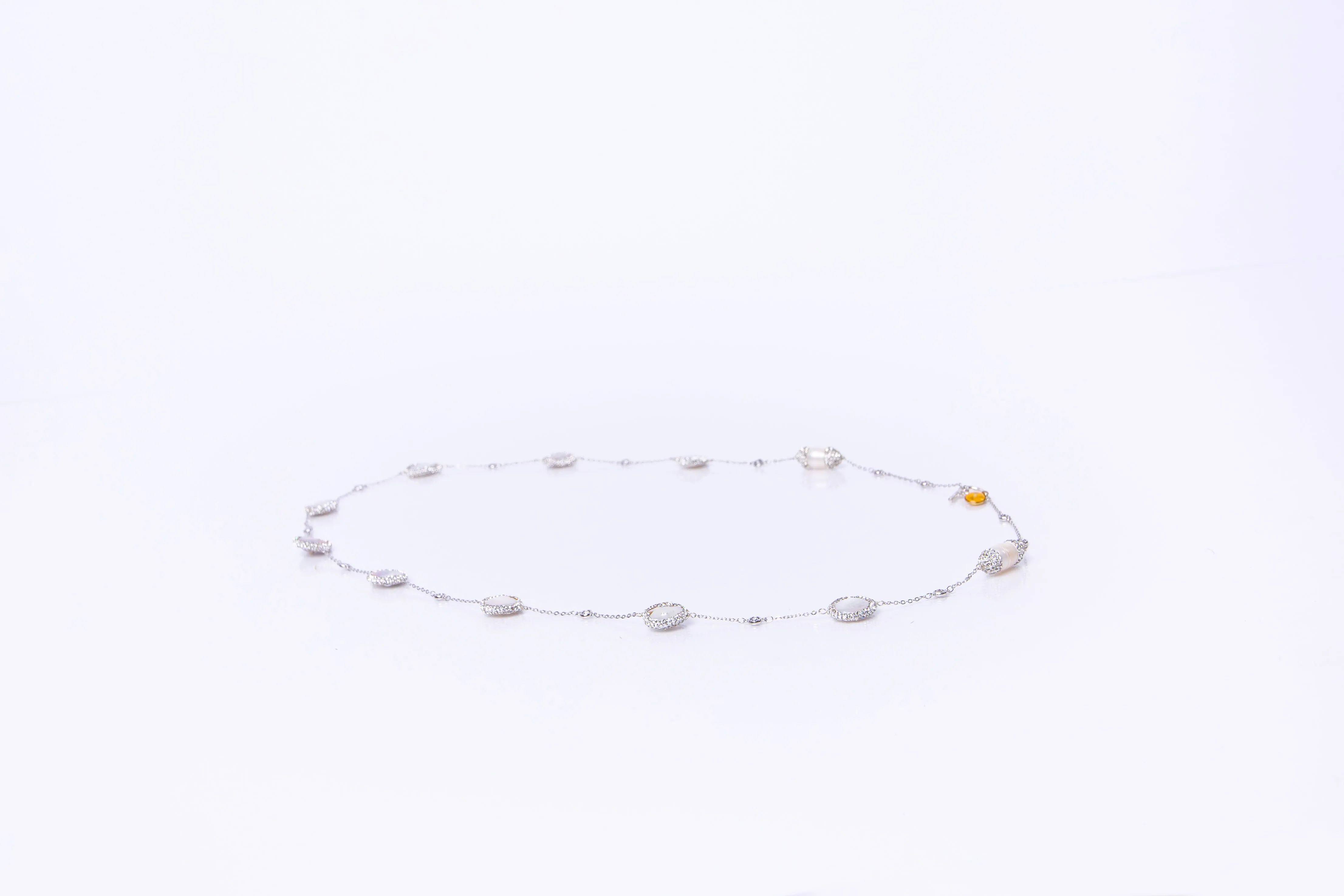 Elsa White Gold Pearls Necklace