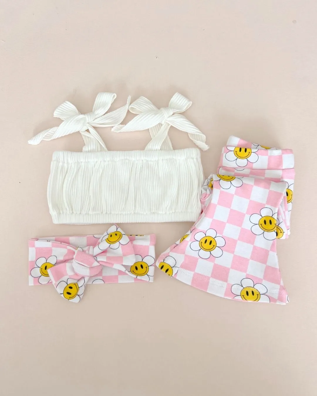 Flare Smiley Daisy Set