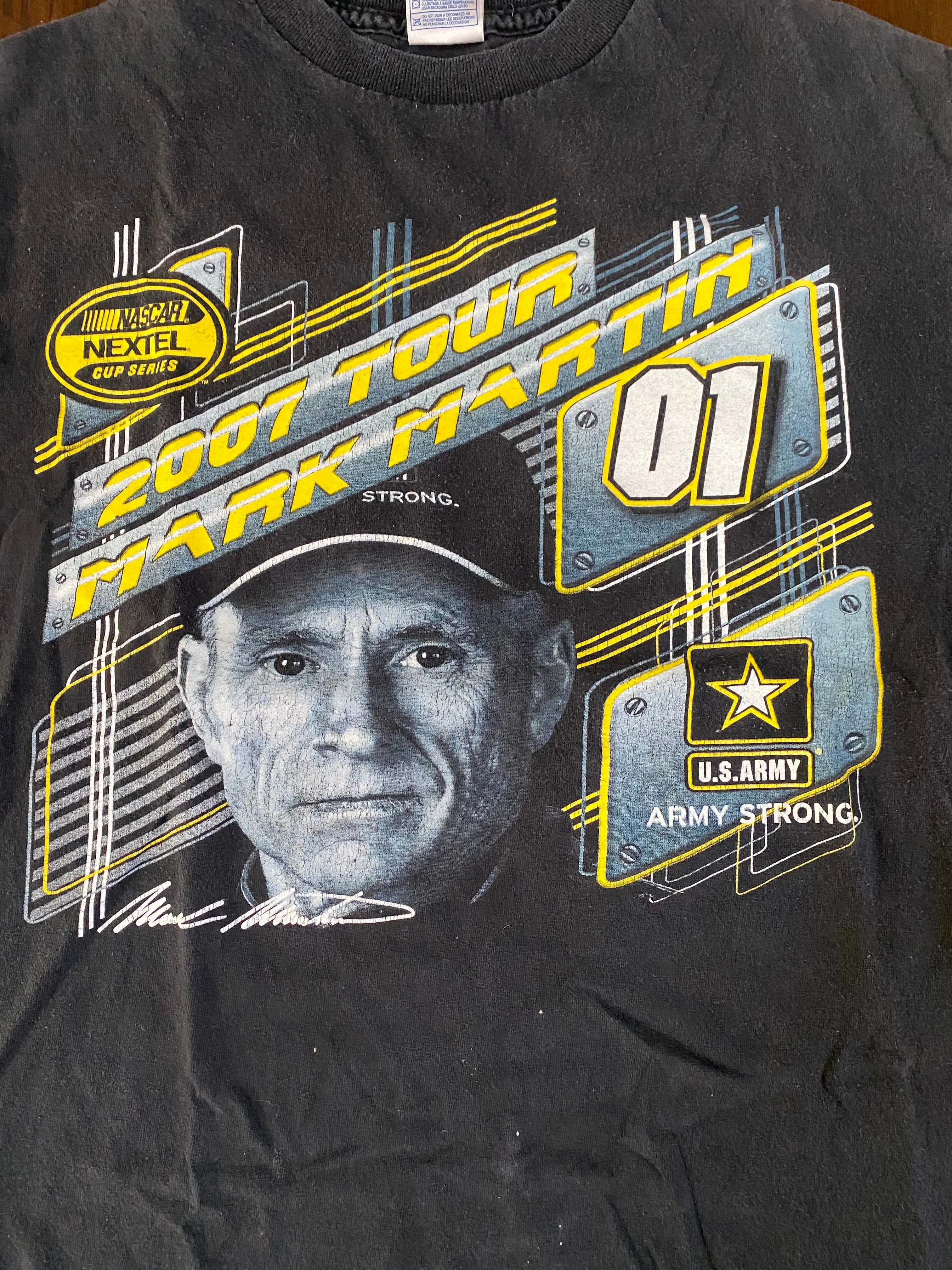 Mark Martin #01 NASCAR 2007 Tour Vintage Distressed T-shirt