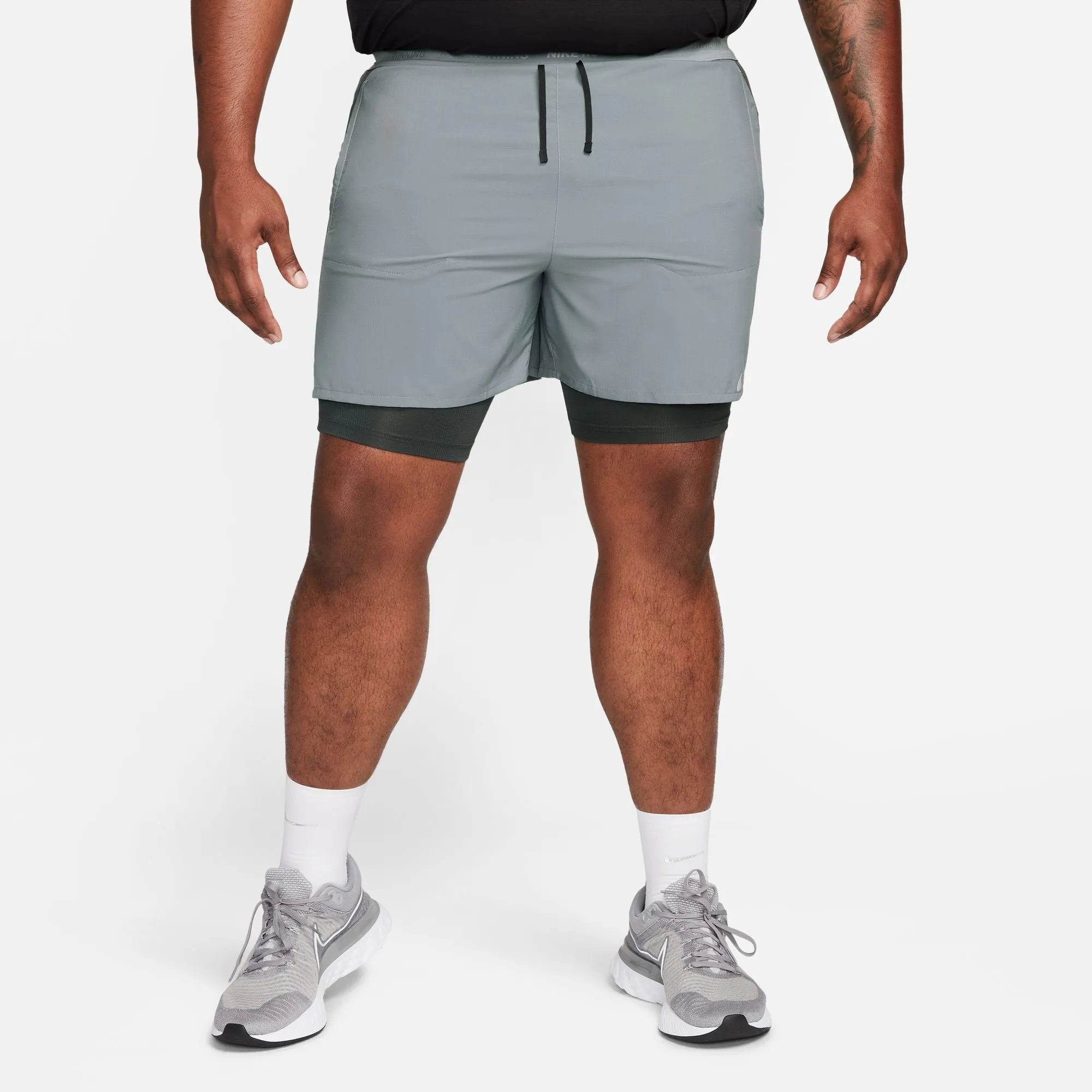 Men's Stride Hybrid Short