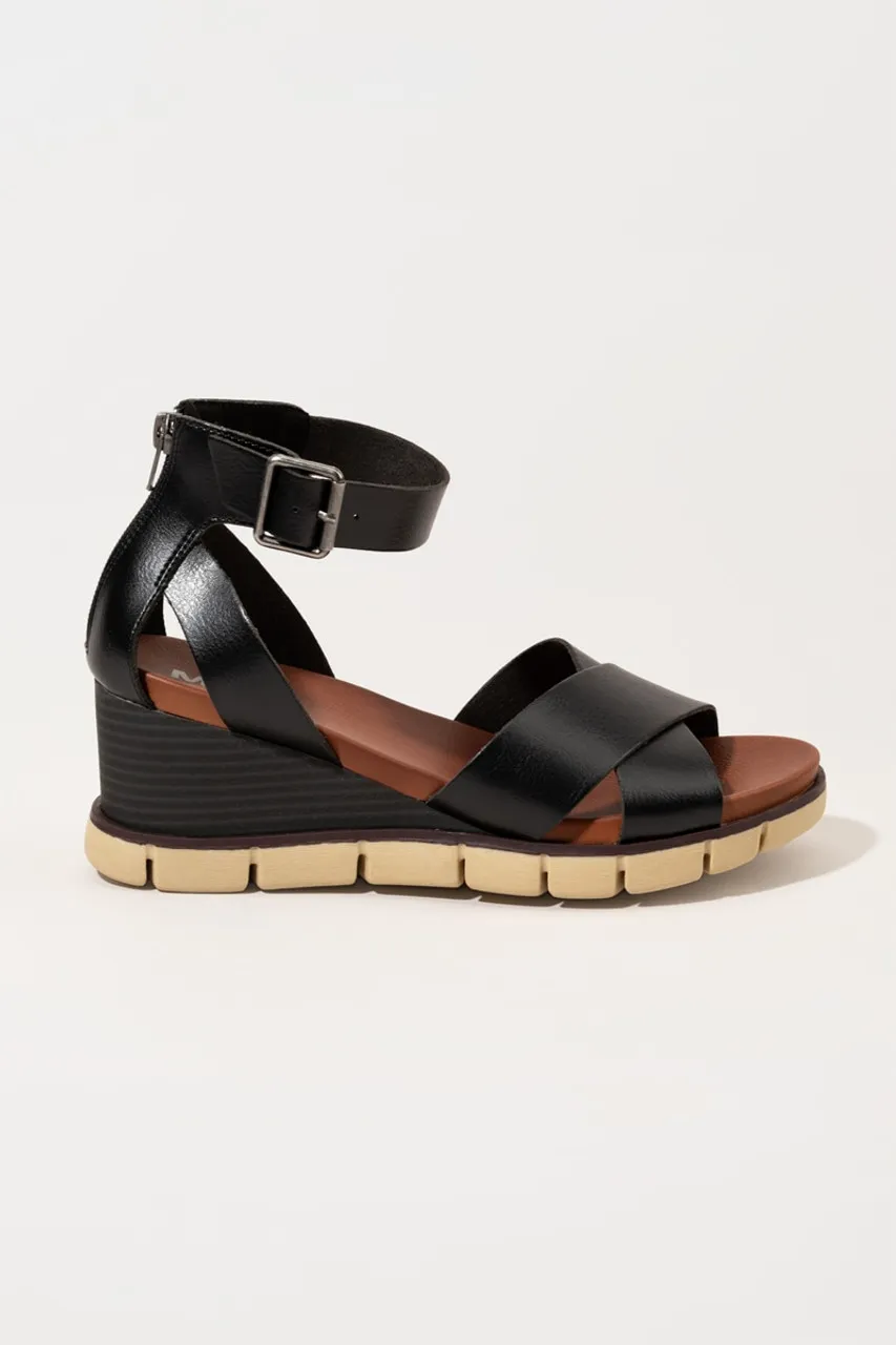 MIA Lauri Wedges