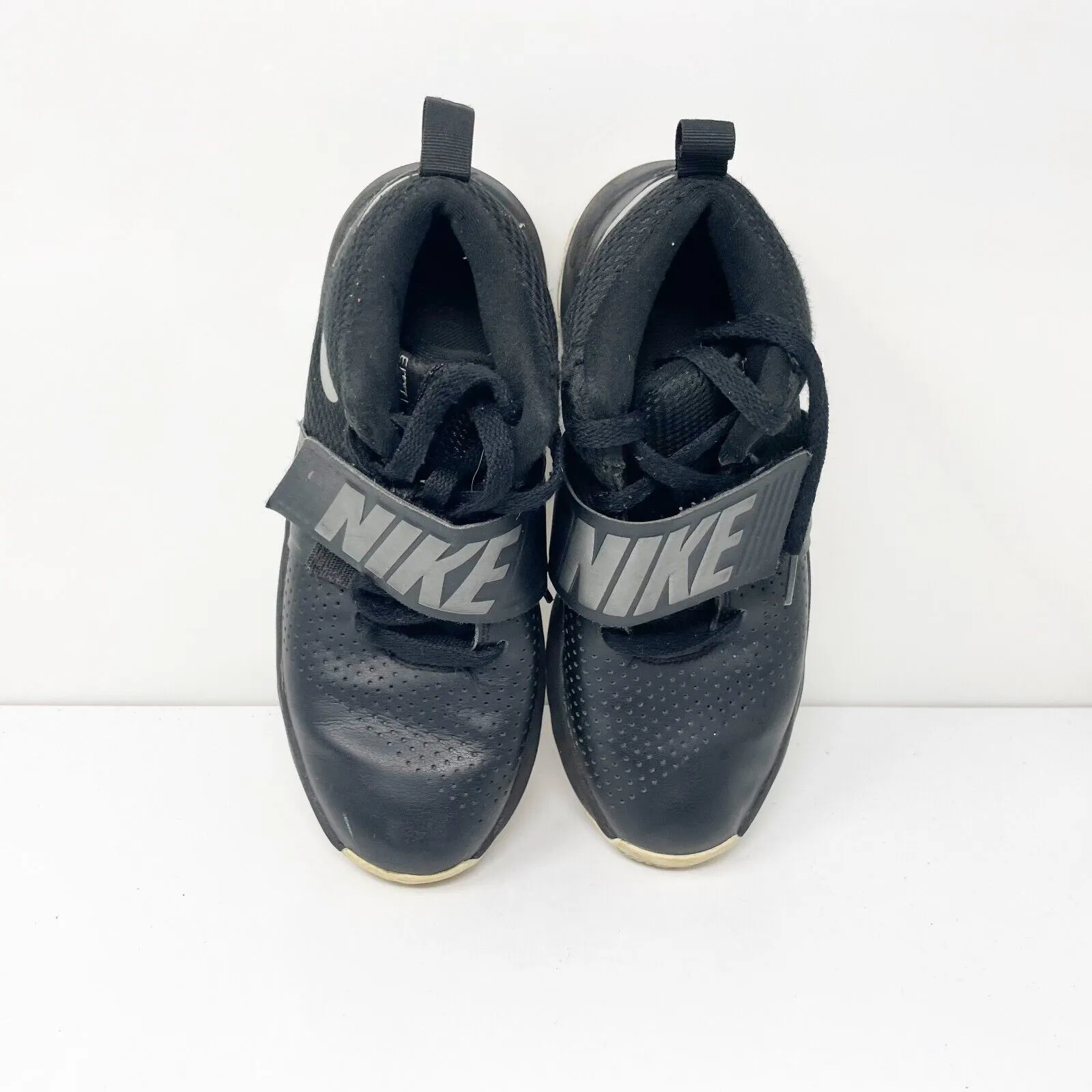 Nike Boys Team Hustle D 8 881941-001 Black Basketball Shoes Sneakers Size 5Y