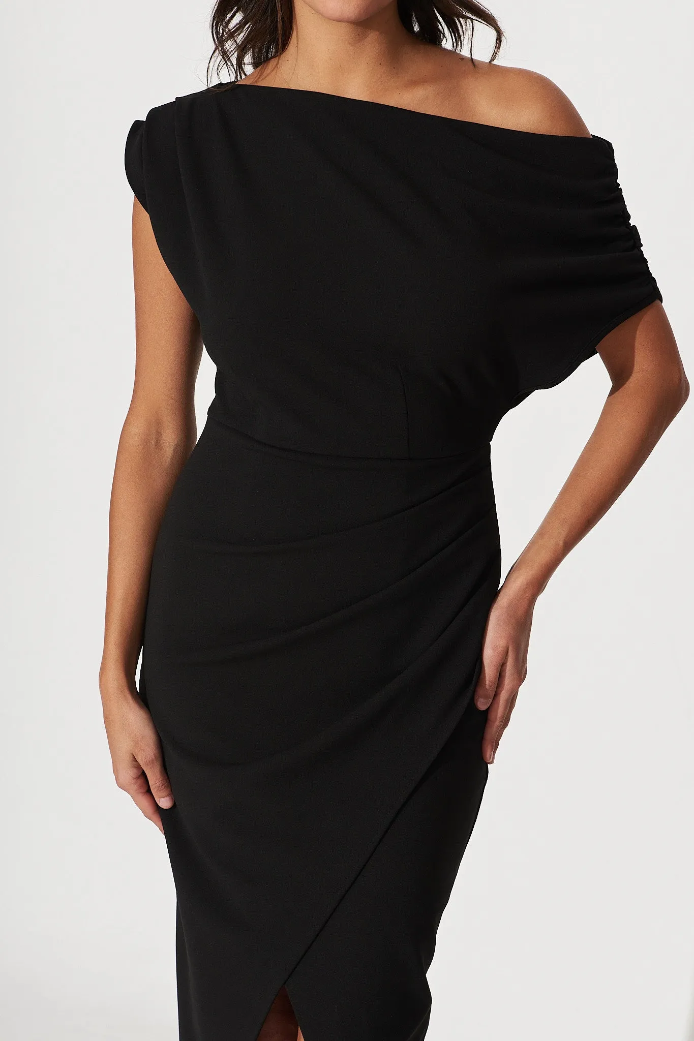 Phoenix Off Shoulder Midi Dress In Black