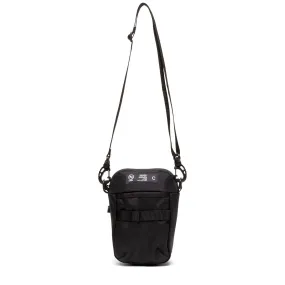 SHOULDER POUCH BLACK | Bodega