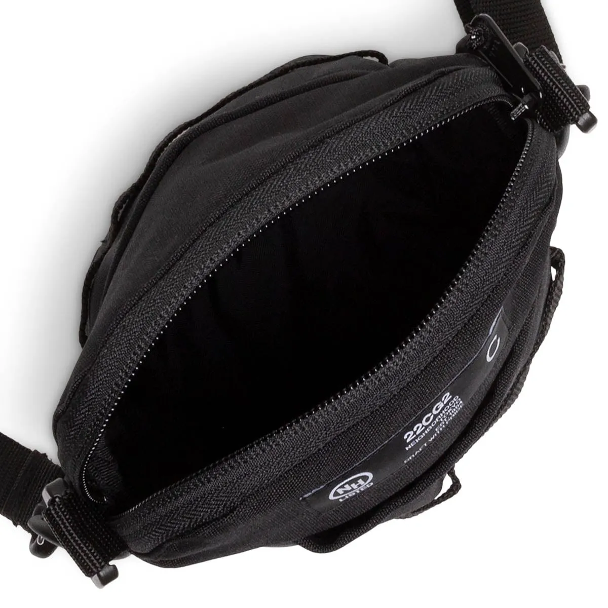 SHOULDER POUCH BLACK | Bodega