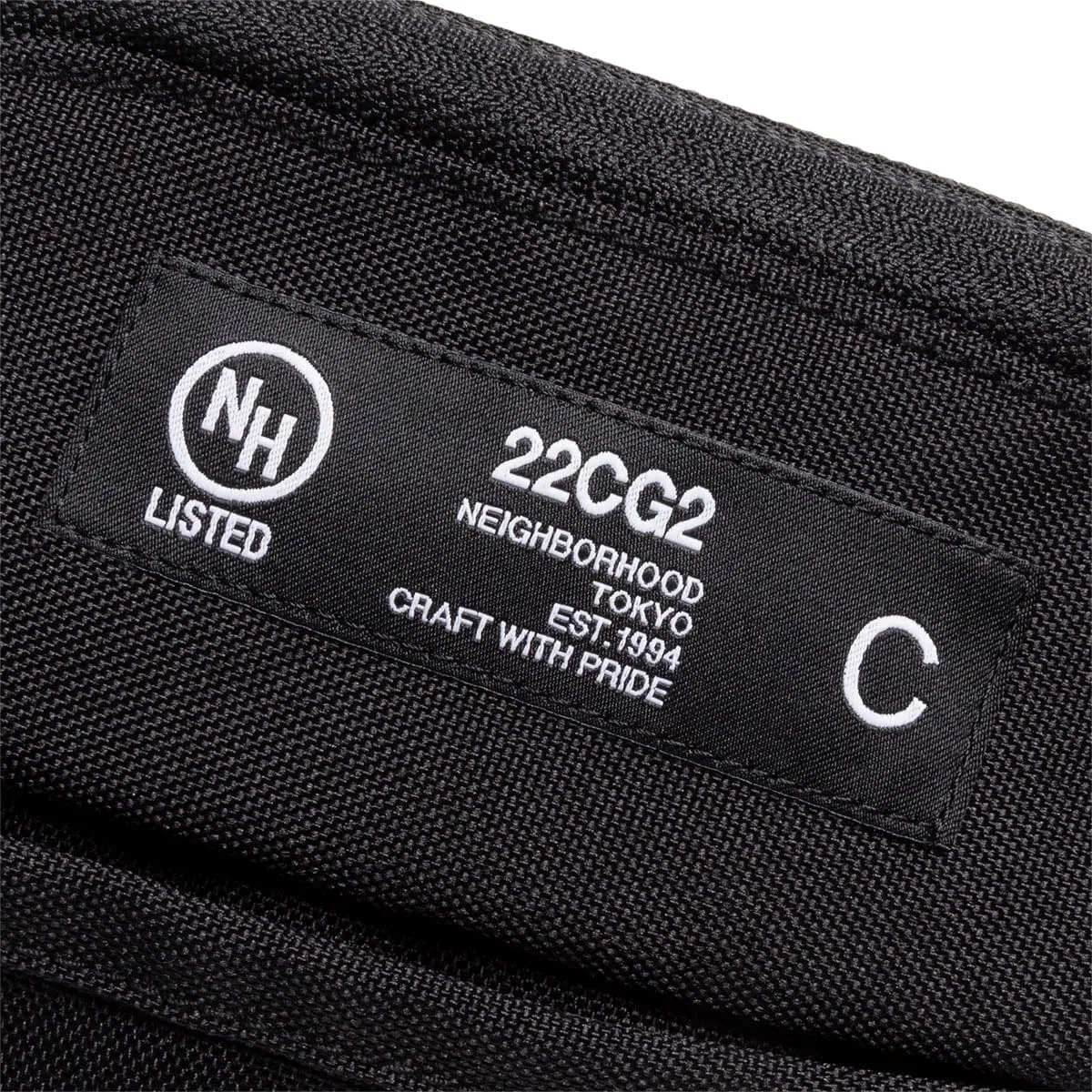 SHOULDER POUCH BLACK | Bodega