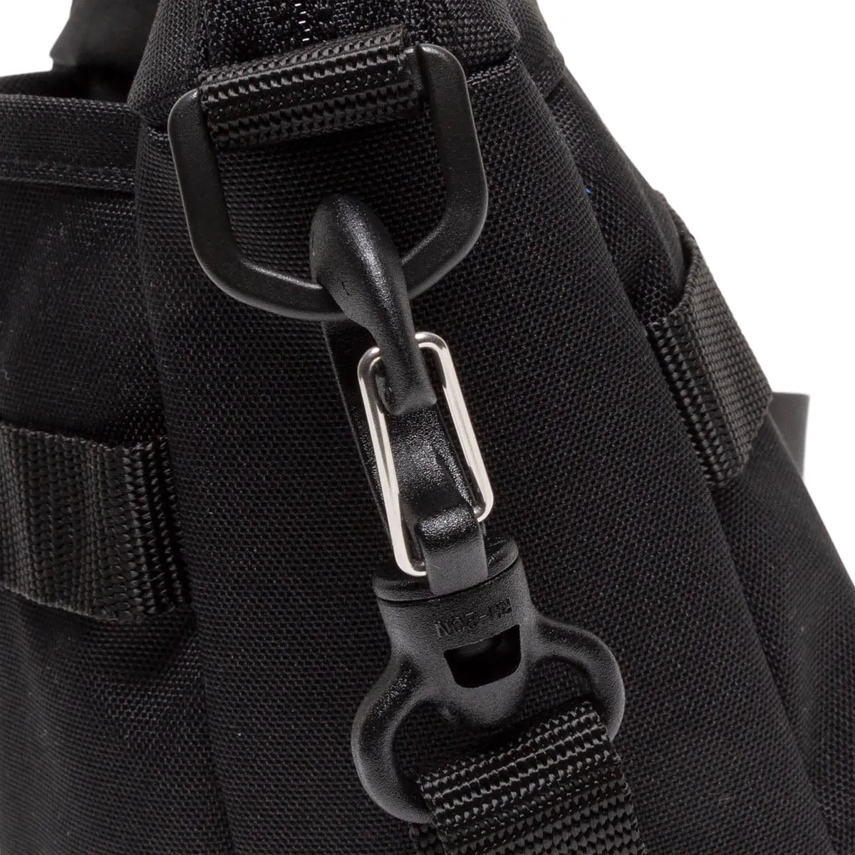 SHOULDER POUCH BLACK | Bodega