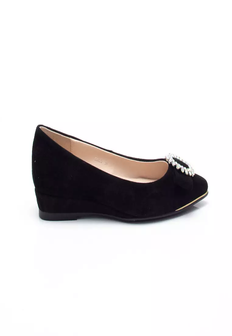 BLACK Stasey Wedges