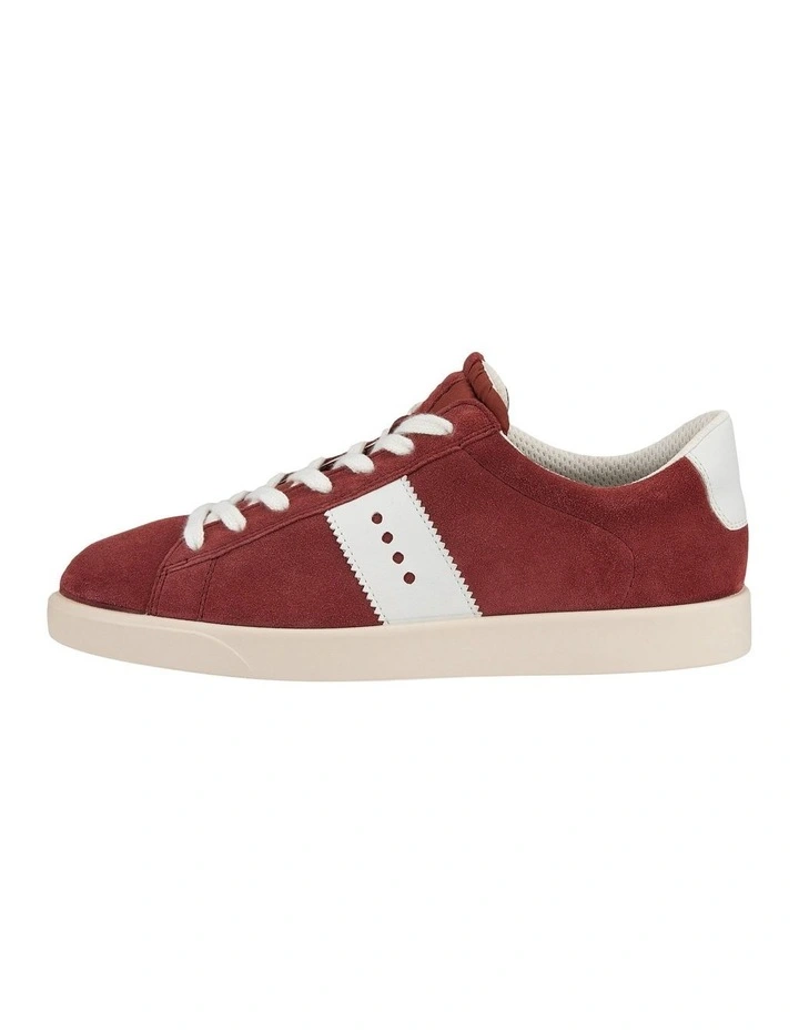 Street Lite Sneaker in Red