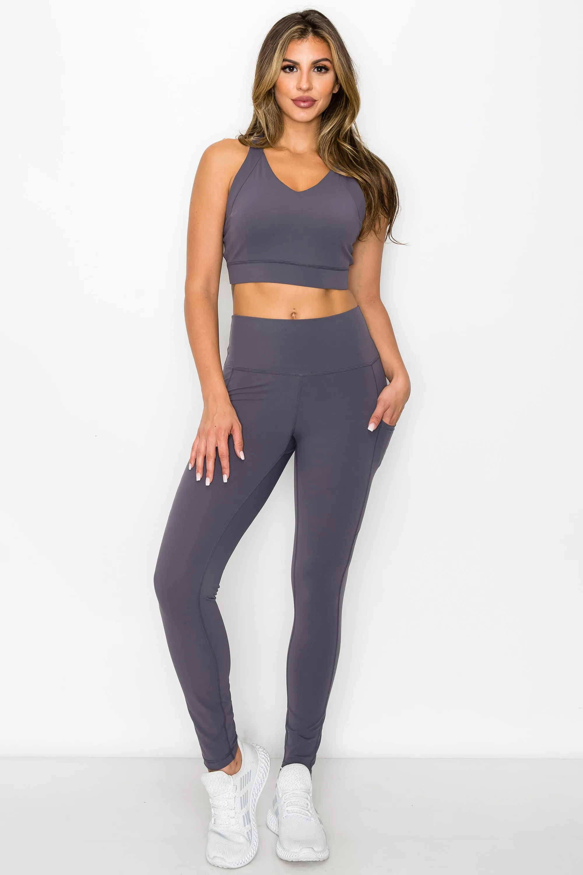 SUPER SOFT Sport Bra and Leggings Active Set with Pockets