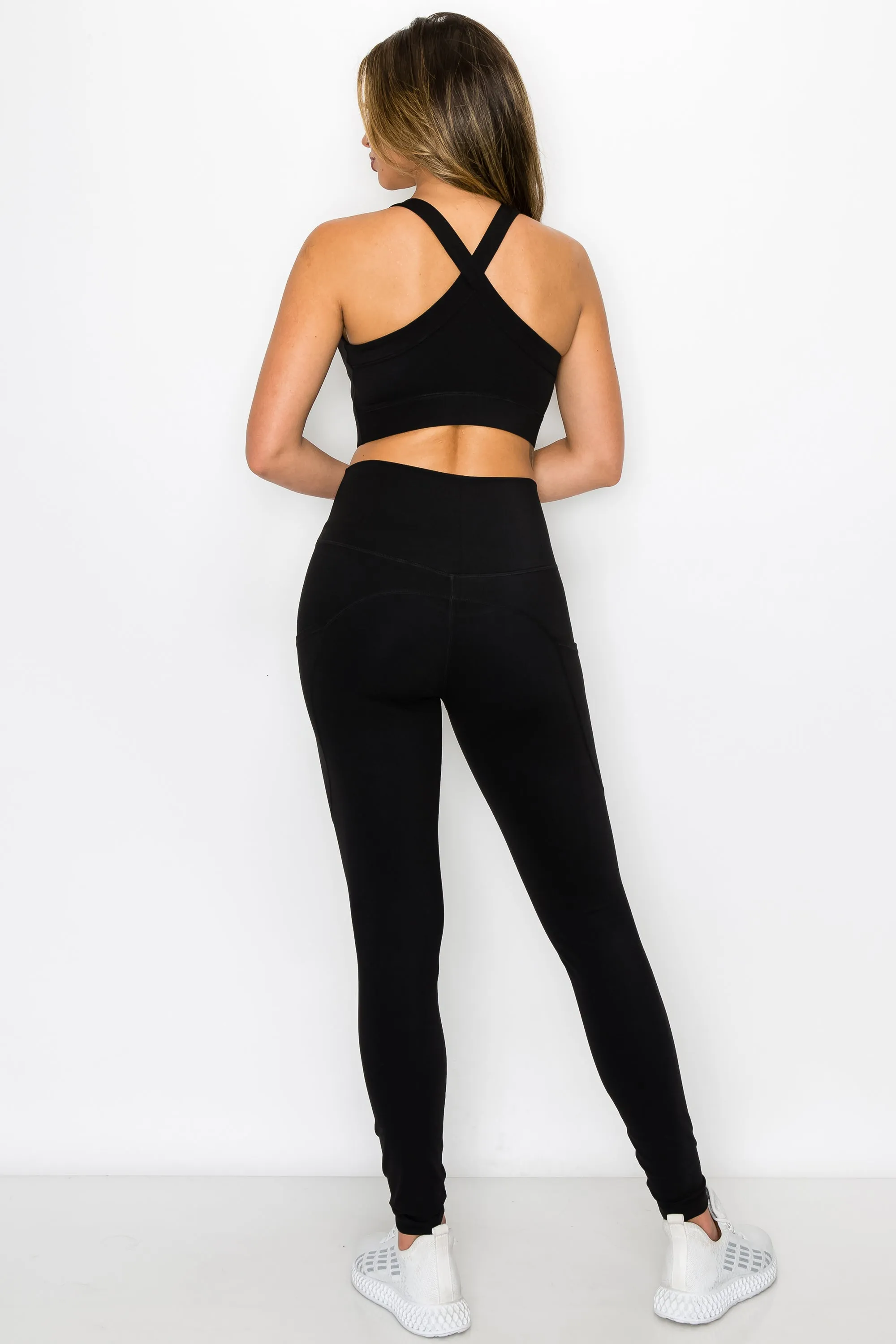 SUPER SOFT Sport Bra and Leggings Active Set with Pockets