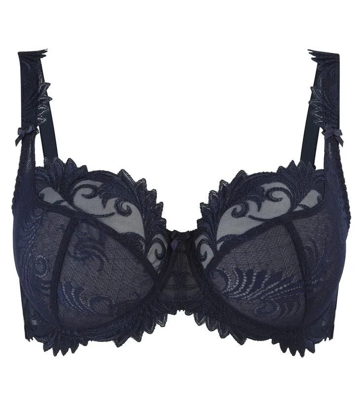 Thalia Low-necked Bra