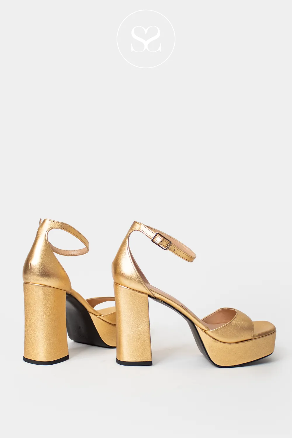 UNISA UPTON GOLDEN BLOCK HEEL PLATFORM SANDAL