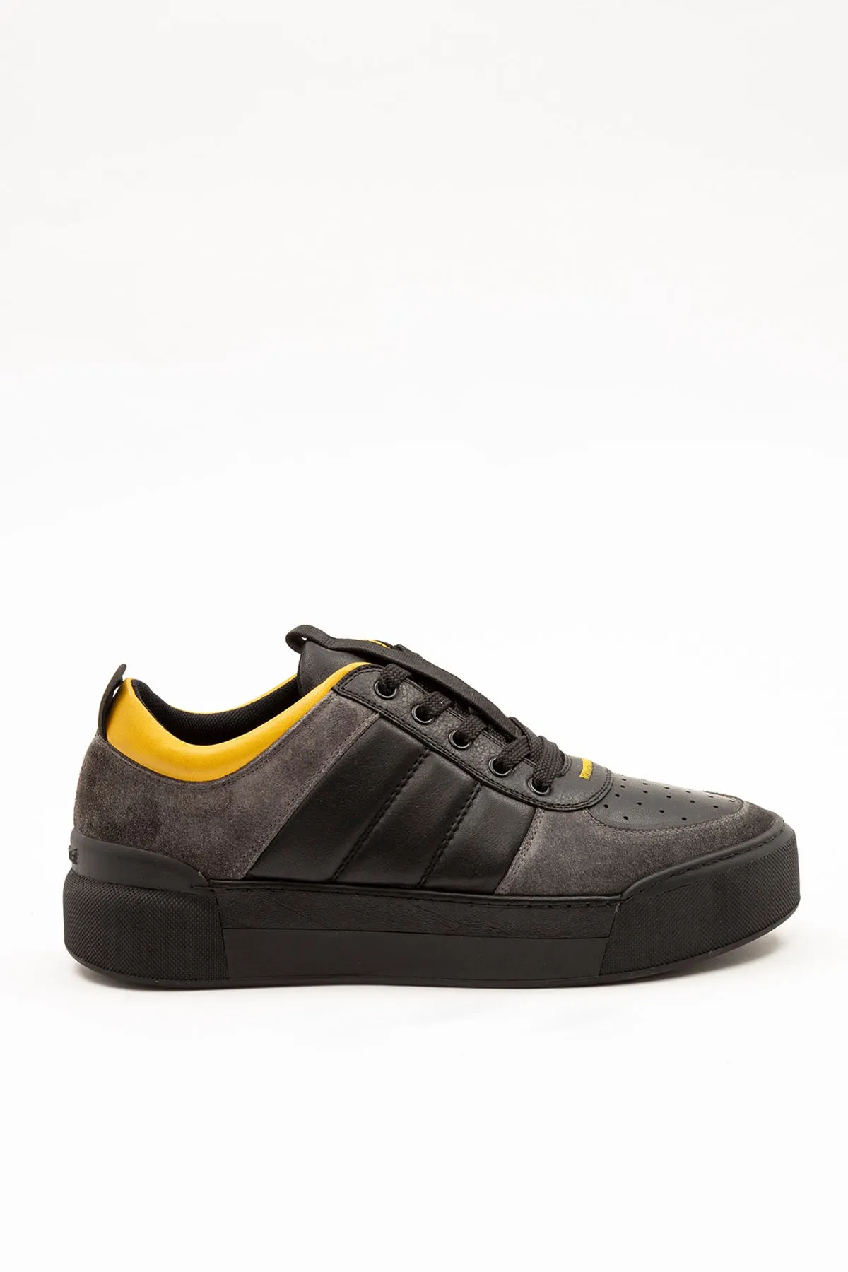 Vic Matie High Top Sneakers