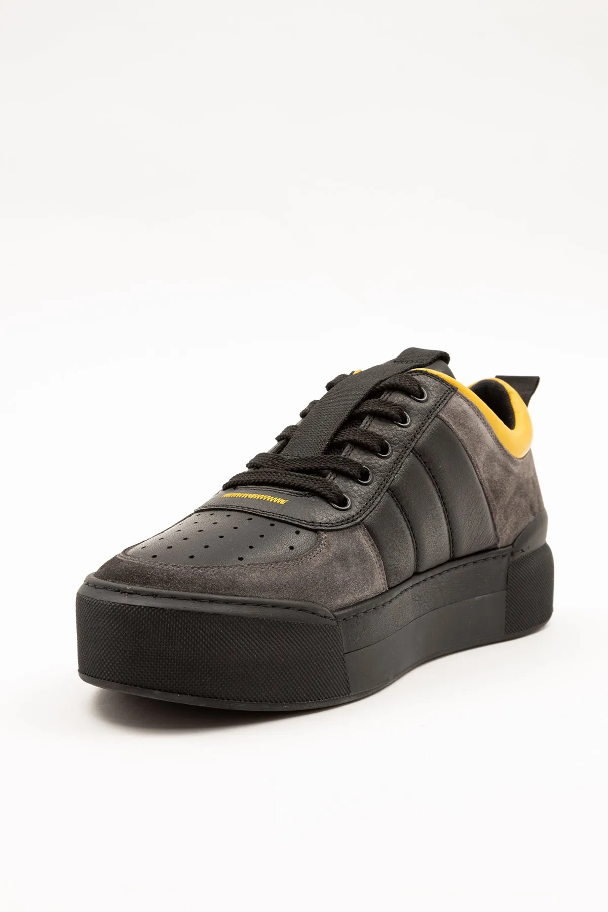 Vic Matie High Top Sneakers