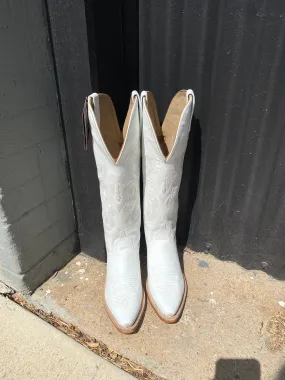 White Pointed Toe Boots