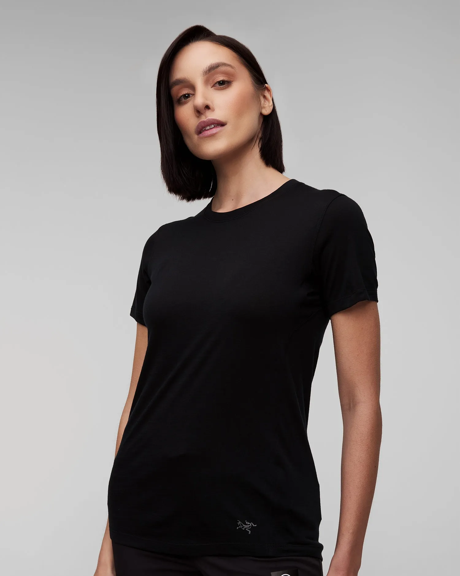 Women’s black T-shirt Arcteryx Lana MW Crew SS W x000007443-2291